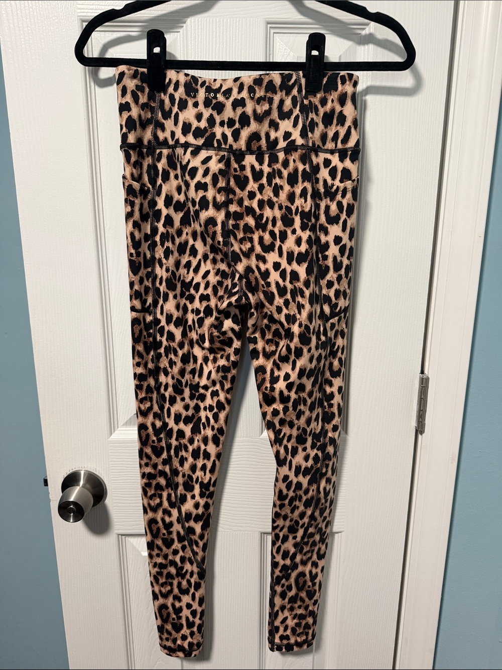 Victoria's Secret Leopard Print Leggings - Black & Tan size 8